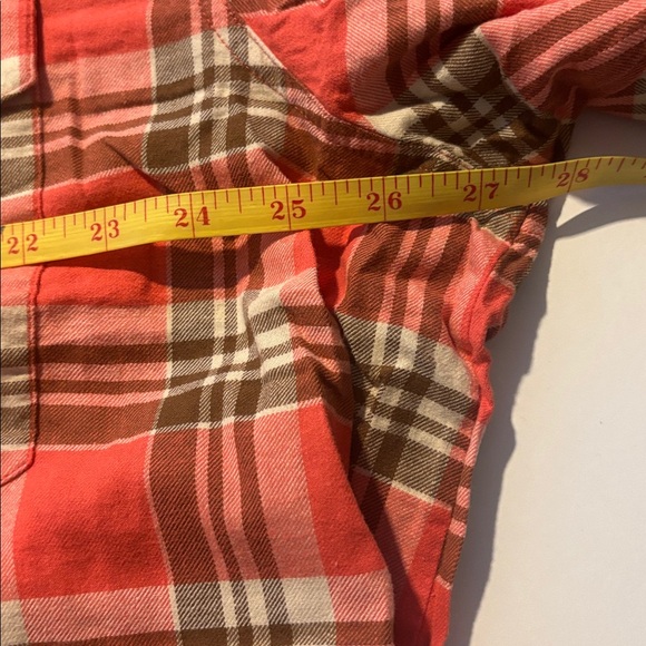 Levi’s Dylan Oversized Plaid Shirt pearl color snap buttons. Women 2X-large - Picture 8 of 10